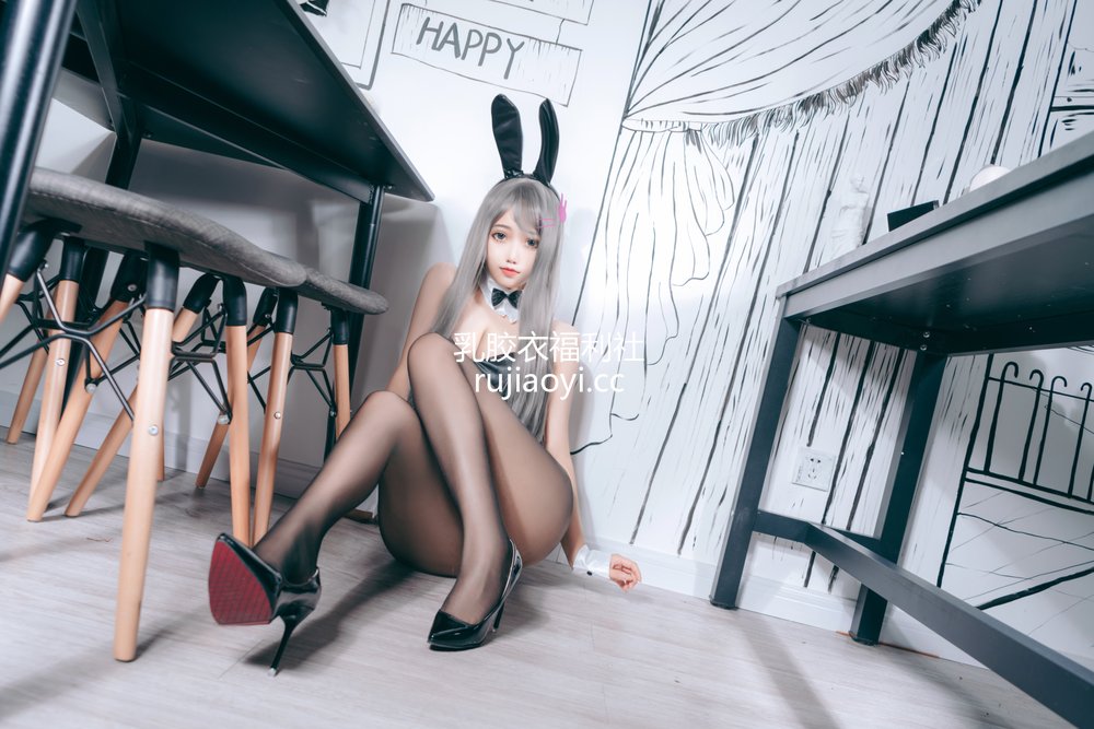 [网红杂图] eloise软软 – 兔女郎 [53P741MB]