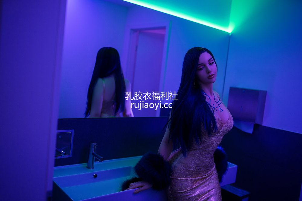 [网红杂图] SayaTheFox – Cyberpunk Dress [15P202MB]