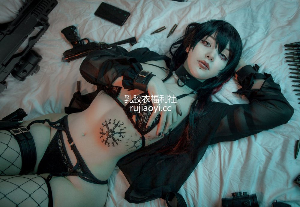 [网红杂图] SayaTheFox – Zenith [10P96MB]
