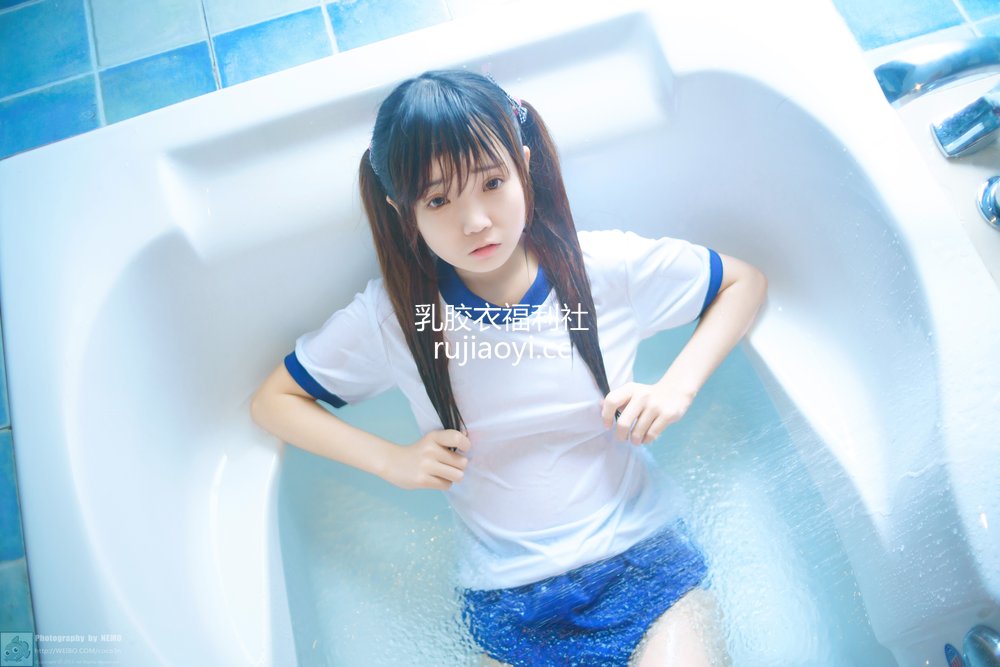 [网红杂图] 御子Yumiko – 体操服 [38P357MB]