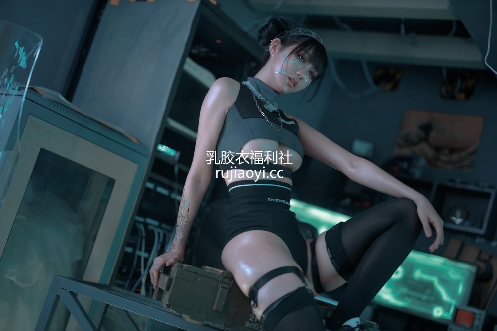 [网红杂图] 周叽是可爱兔兔 – 仿生人形 [38P877MB]