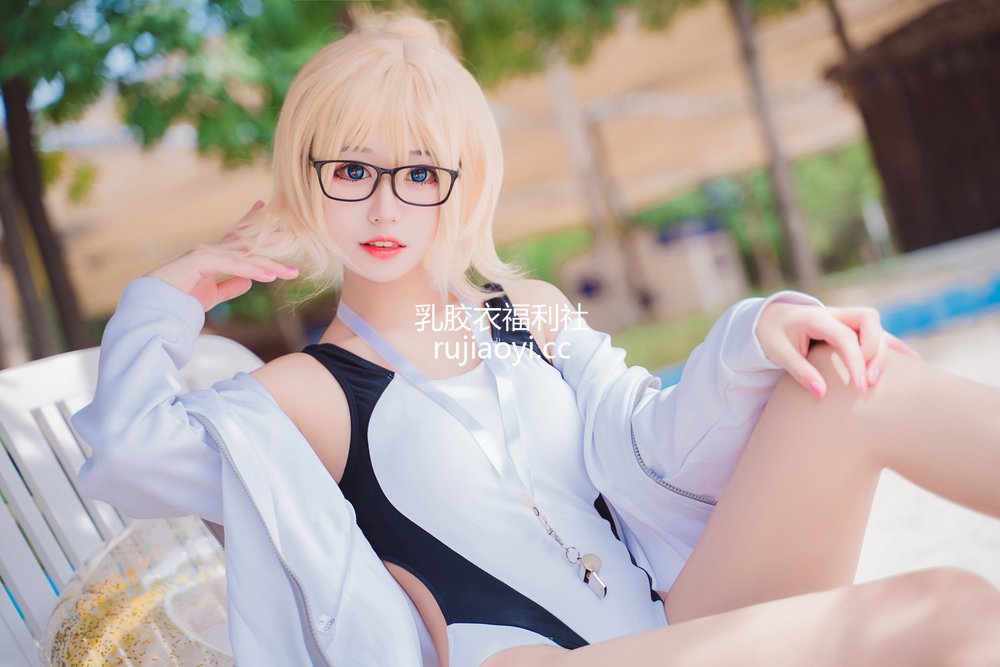 [网红杂图] 猫君君MaoJun – 贞德竞技泳装 [46P596MB]