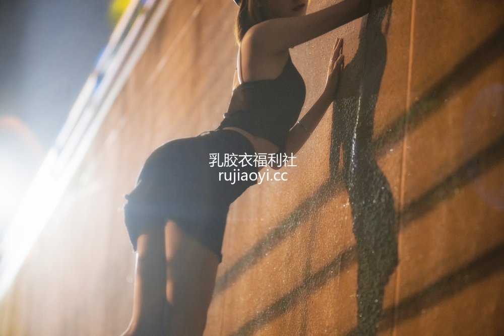 [喵糖映画] VOL.362 室外短裙 [30P0.99GB]