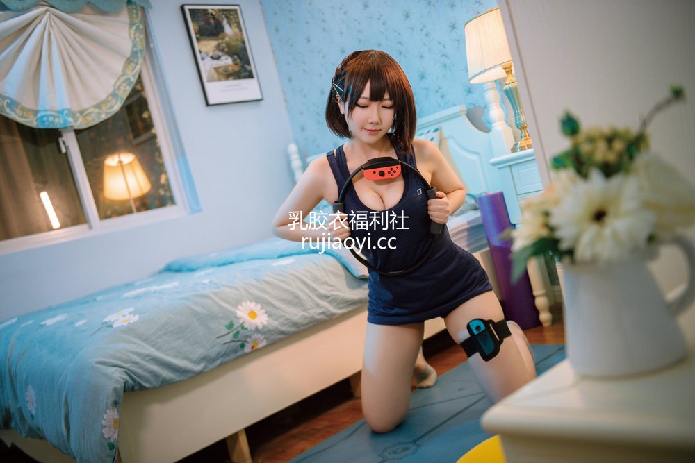 [网红杂图] 是本末末 –  健身环 [30P125MB]