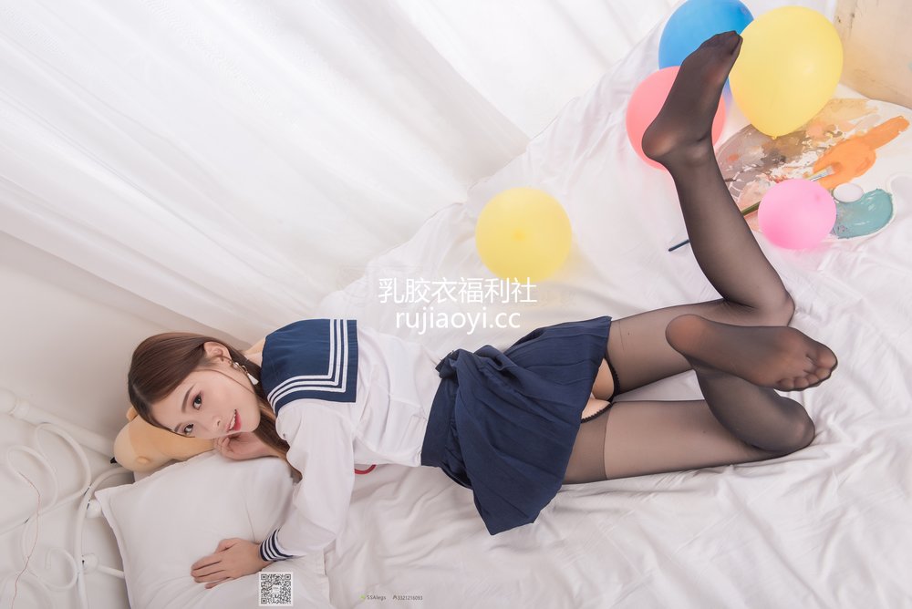 [SSA丝社] 超清写真 No.023 笑容治愈女神琪琪的黑色开档丝袜 [99P1.02GB]