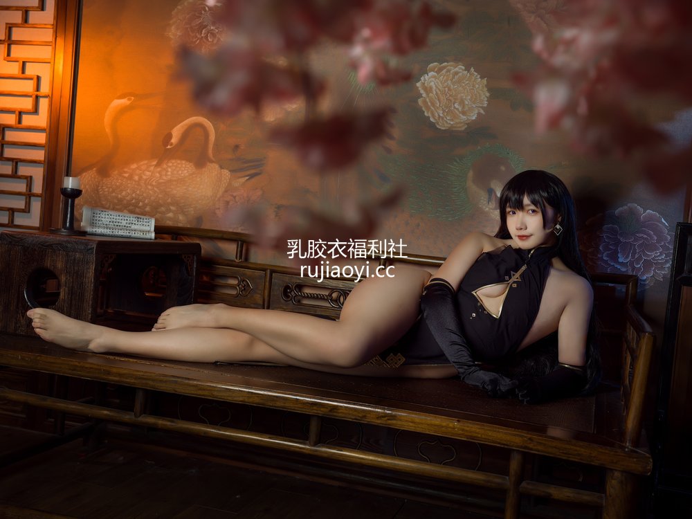 [网红杂图] 麻花麻花酱 – 特典旗袍 [25P184MB]