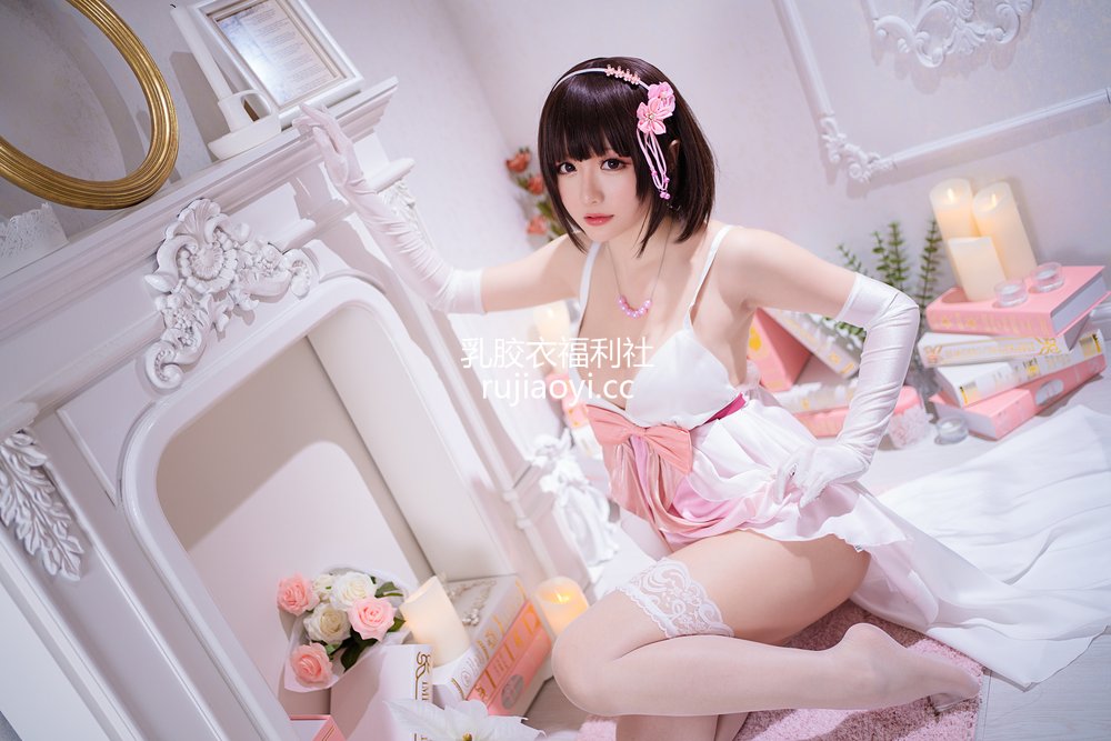[网红杂图] 星之迟迟 – 加藤惠 特典礼服 [100P1V1.13GB]
