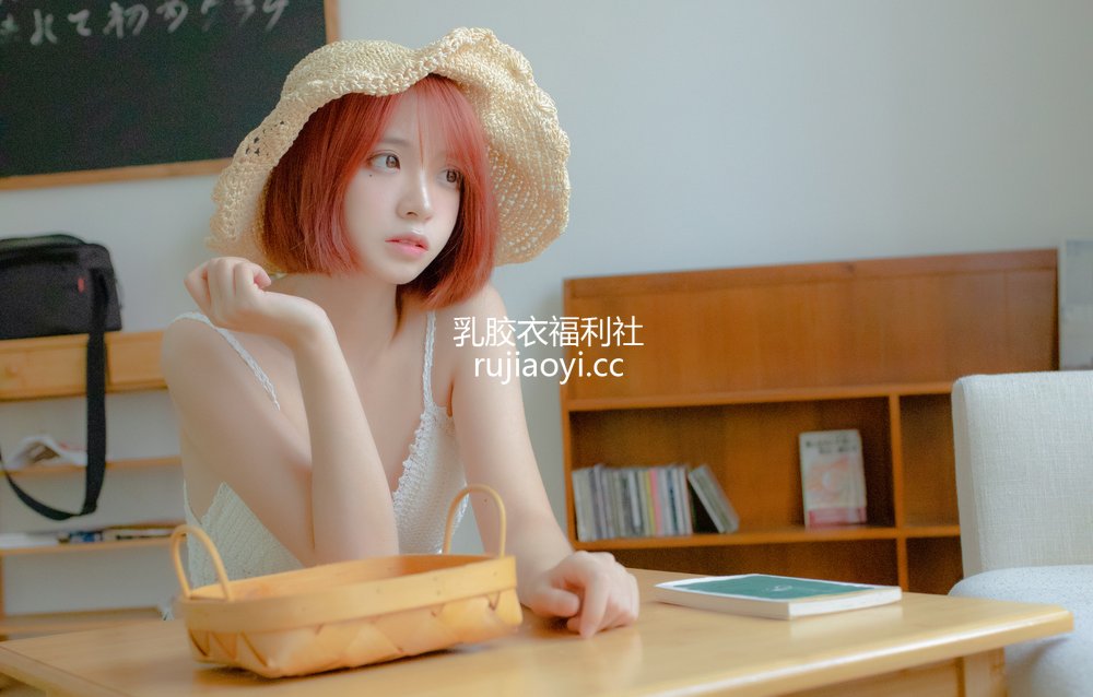 [网红杂图] 疯猫ss – 草帽女孩 [30P654MB]