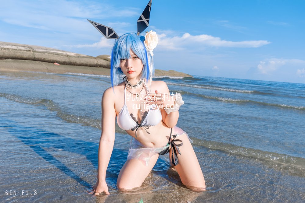 [Messie Huang] – Gascogne swimsuit [20P77MB]
