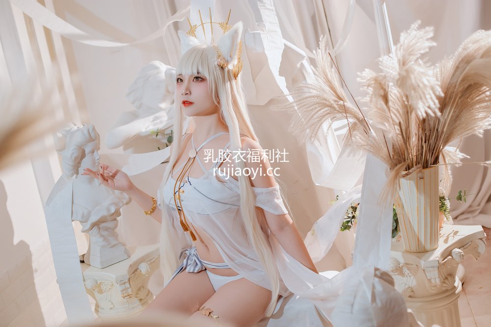 [网红杂图] 二佐Nisa – 方舟白金泳装 [16P85MB]