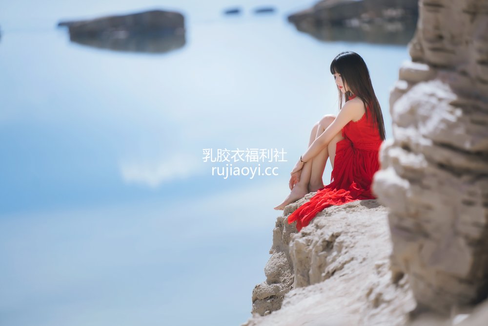 [喵糖映画] VOL.372 海边红裙 [25P461MB]