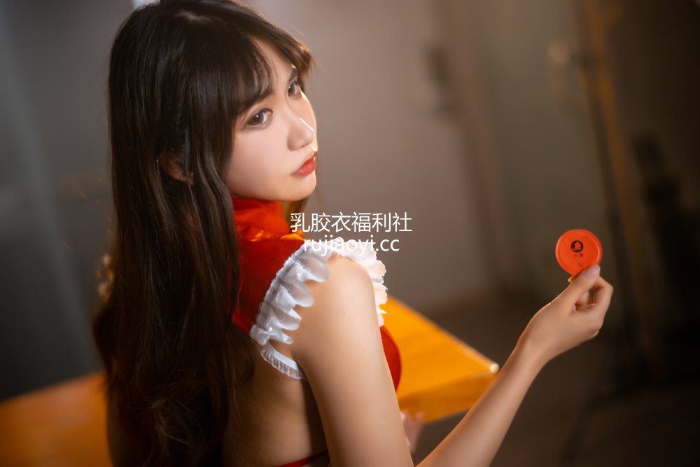 [网红杂图] 阮邑_Fairy – 大象 红色  [30P591MB]