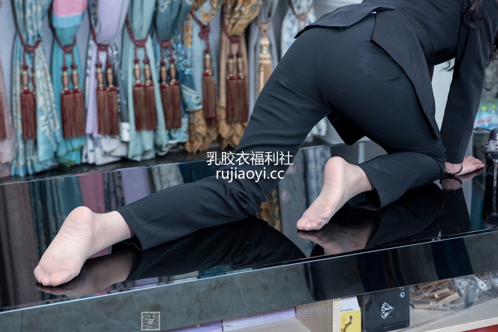 [SSA丝社] 超清写真 No.059 卖窗帘的小姐姐 [119P1.81GB]