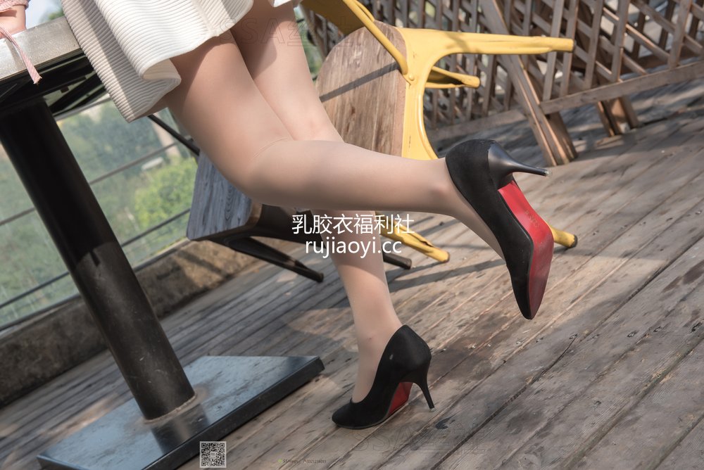 [SSA丝社] 超清写真 No.052 街拍西西小白裙 [120P2.02GB]
