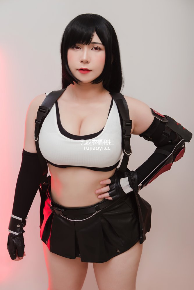 [网红杂图] Uy Uy – Tifa Lockhart [17P95MB]