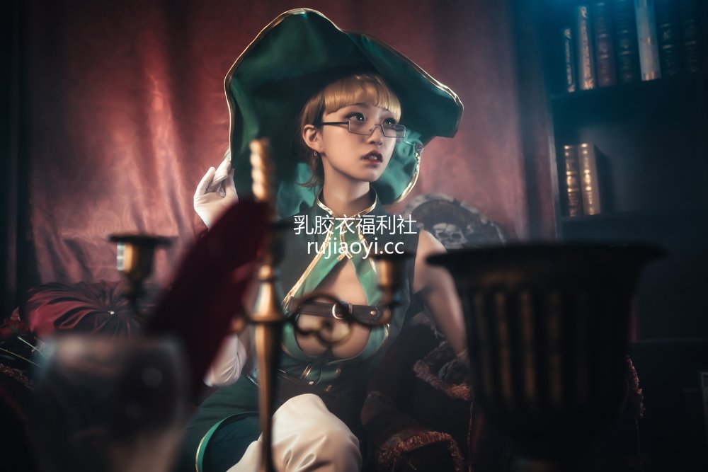 [网红杂图] The Vagrant Cosplay Album – 赫本 [32P370MB]