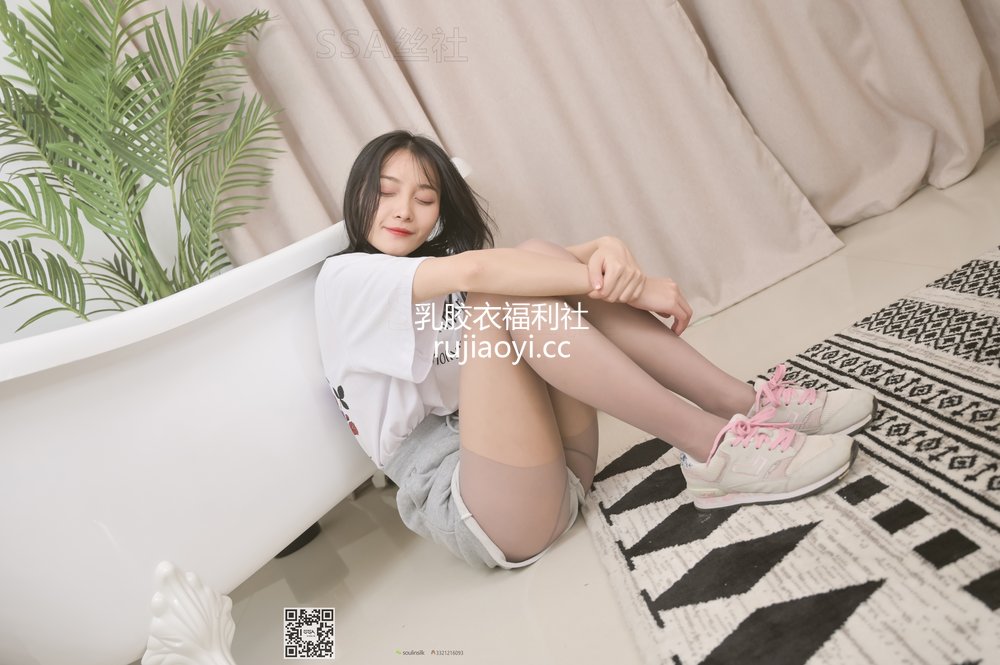 [SSA丝社] 超清写真 No.103 腿模君君，每个角度都有不一样的她 [168P1.26GB]