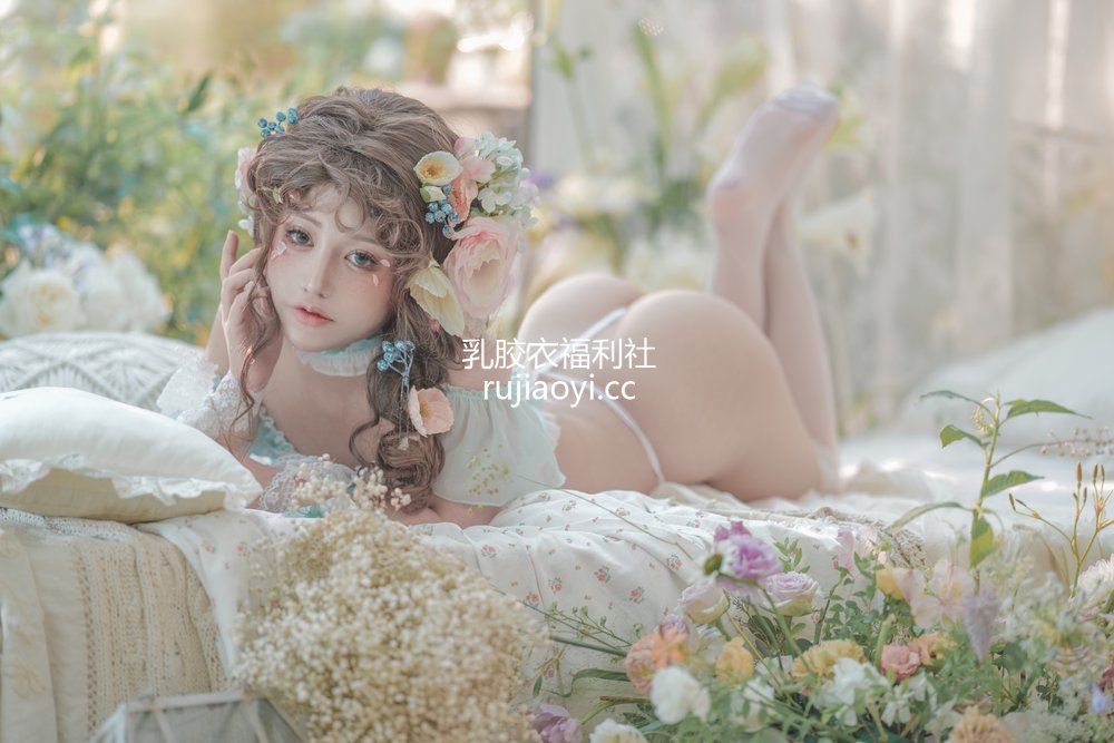[网红杂图] 一笑芳香沁 – 豌豆公主 [30P235MB]