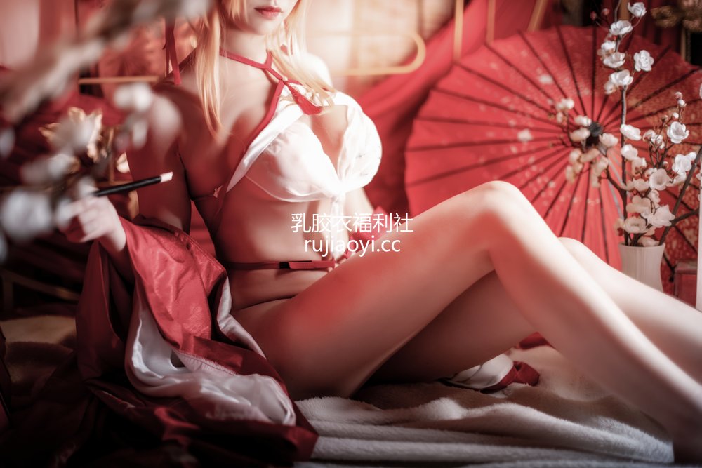 [网红杂图] 阮邑_Fairy – 光荣 凉夜香雪 [30P921MB]