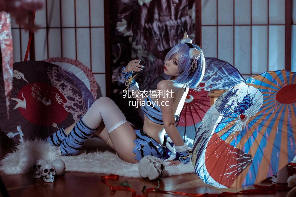 [网红杂图] 二佐Nisa – 蕾姆 夏日鬼衣 [12P35MB]