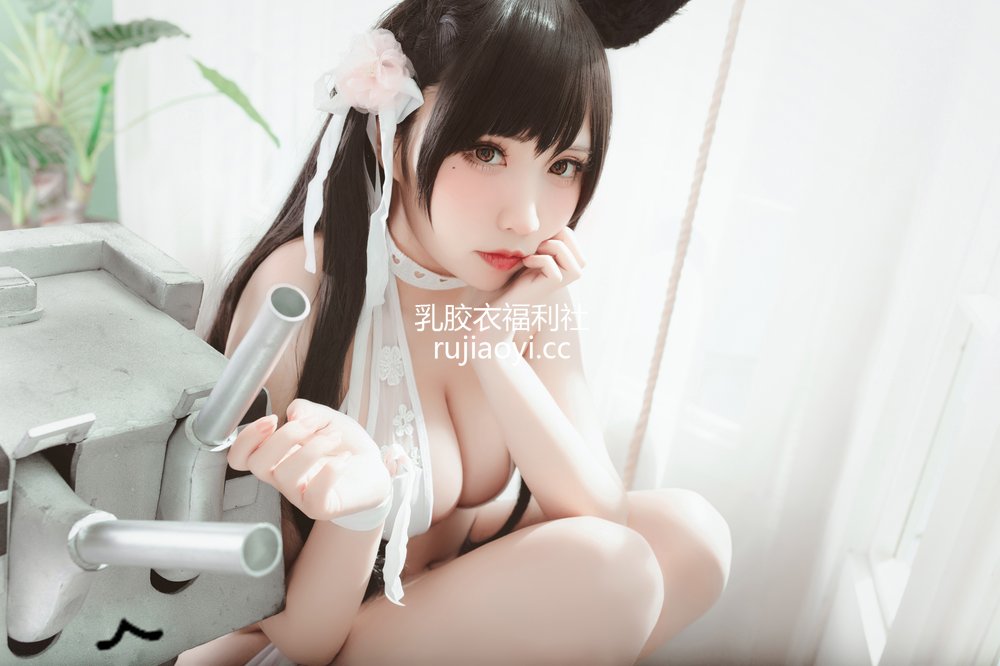 [网红杂图] 貓田聖奈奈 – 爱宕泳装 盛夏进行曲 [25P132MB]