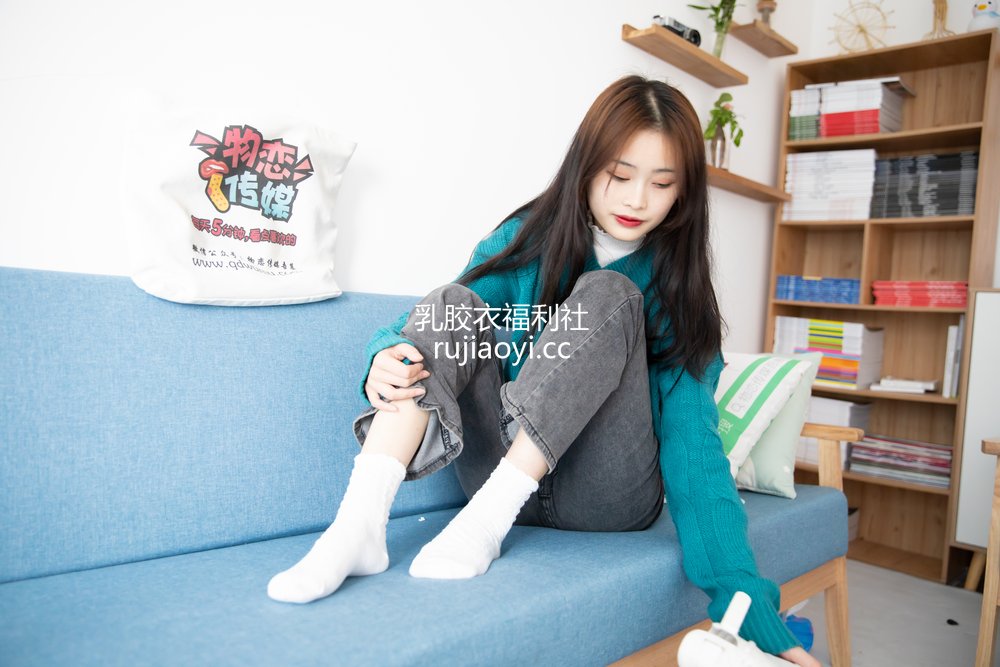 [物恋传媒] No.760 雪儿-夜如星河 [134P1V3.78GB]