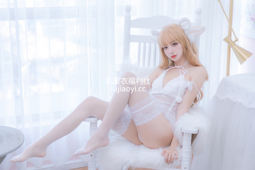 [网红杂图] 过期米线线喵 – 小羊咩生日限定 [69P92MB]
