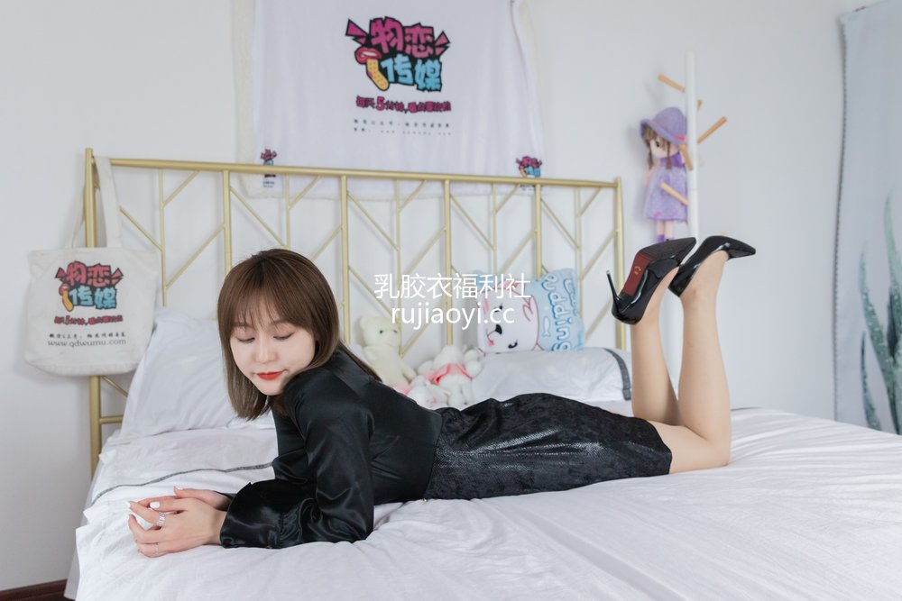 [物恋传媒] No.807 困困黑夜光明 [141P1V3.19GB]