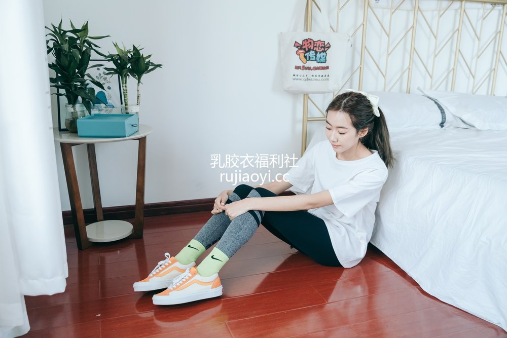 [物恋传媒] No.797 小鹿-春日栀子 [145P1V3.99GB]