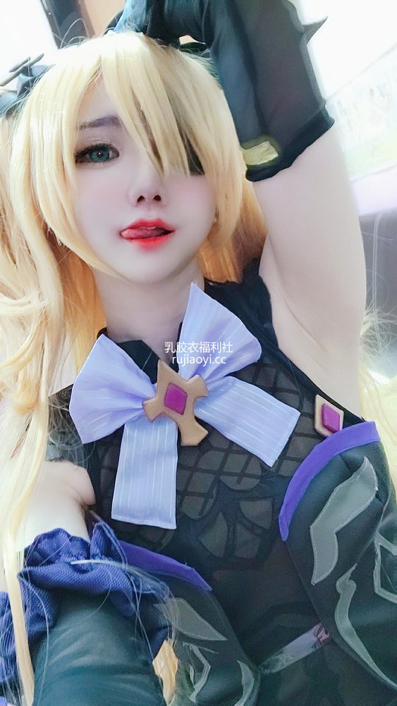 [网红杂图] Sally Dorasnow – Fischl Selfie [15P19MB]