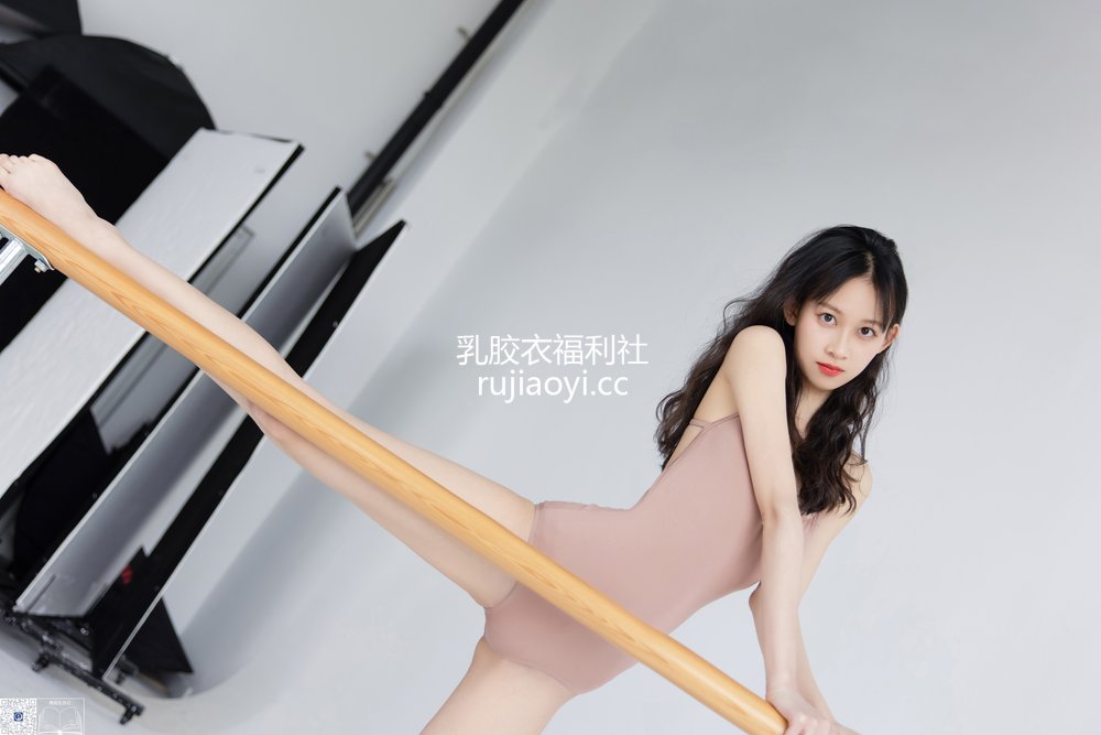 [GALLI嘉丽] 舞蹈生日记 – 039 黎黎 [43P254M]