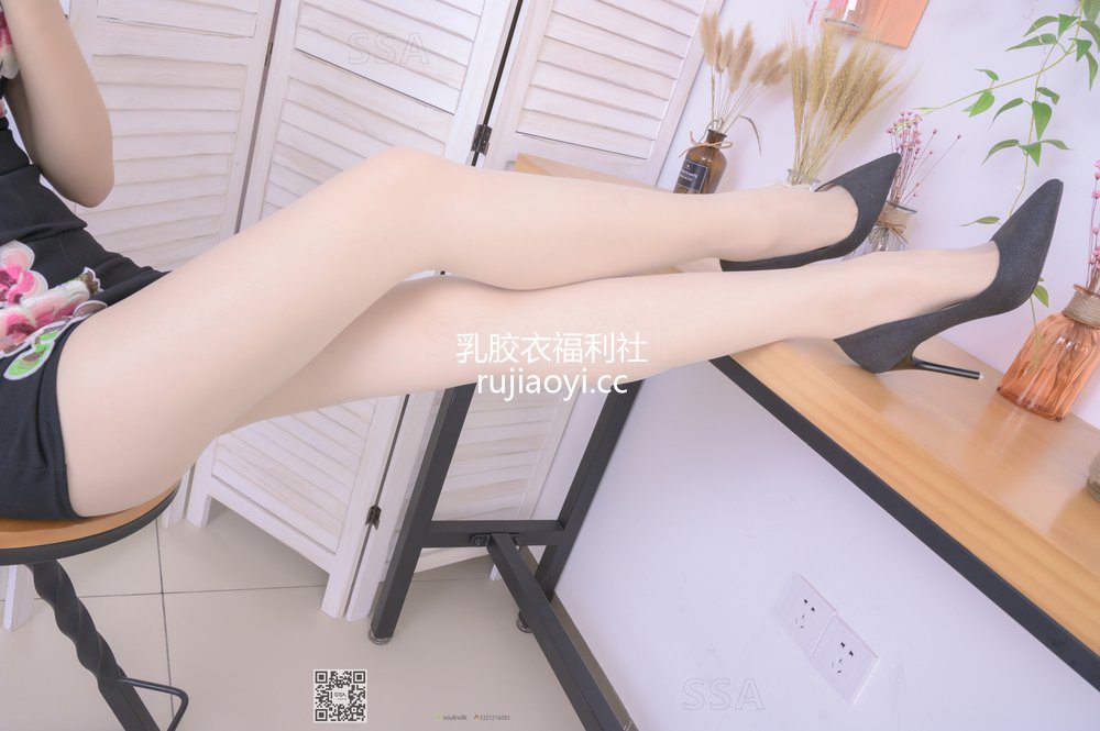 [SSA丝社] 超清写真 No.234 雯雯现代美女的复古旗袍 [157P1.67GB]