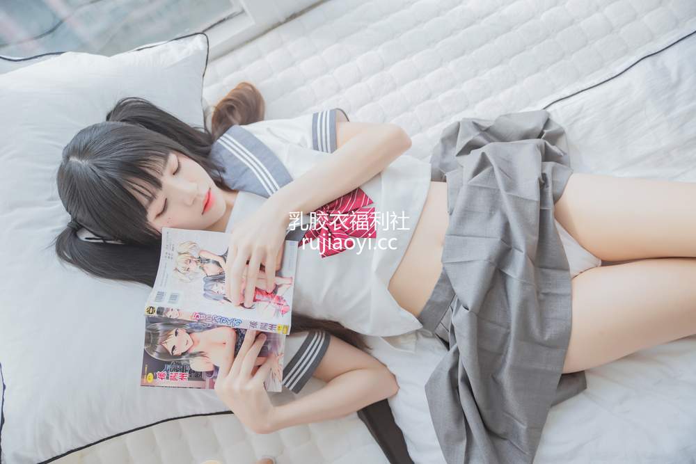 [网红杂图] 桜桃喵 – 心形胖次 [111P1.30GB]