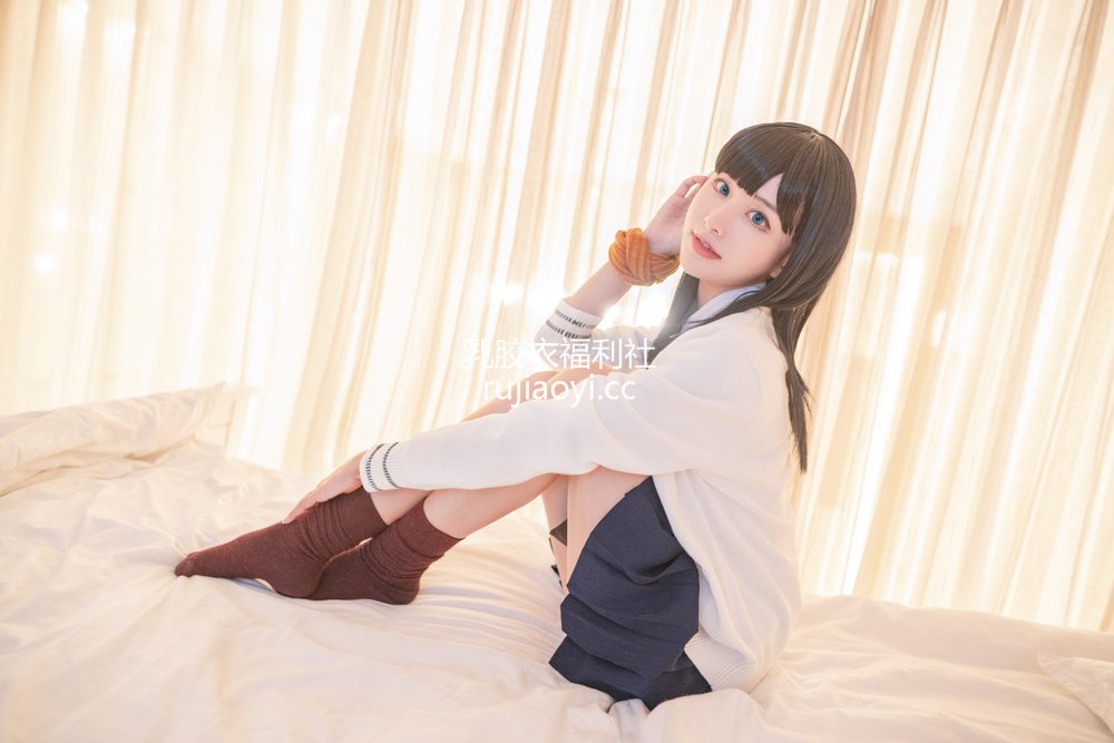 [网红杂图] AAAyu阿玉 – 宝多六花 [16P76MB]