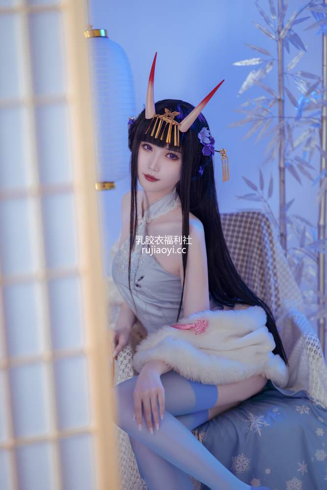 [网红杂图] 花兮_honoka – 能代 冬雪沁香 [12P234MB]