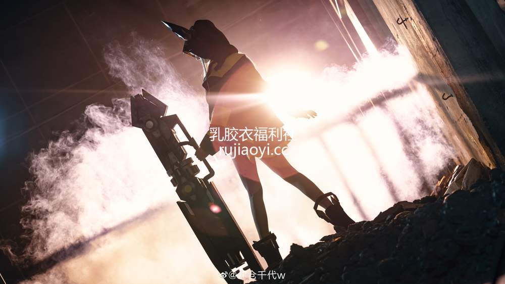 [网红杂图] 小仓千代w – 卡列尼娜·爆裂 [11P158MB]