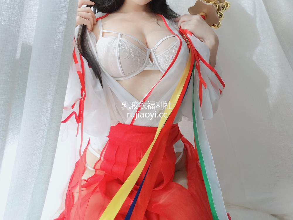 [网红杂图] 小仓千代w – 巫女 [34P74MB]