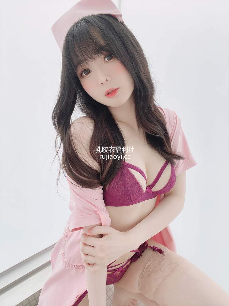[网红杂图] 霜月shimo – ピンクナース__ [11P64MB]