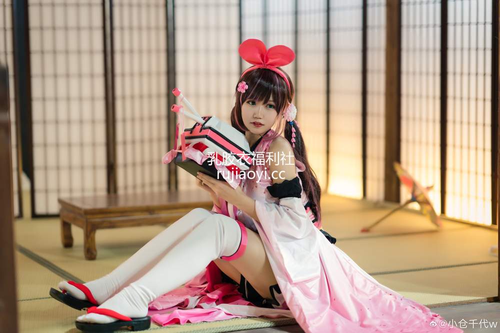 [网红杂图] 小仓千代w – Kizuna_AI绊爱 [9P12MB]