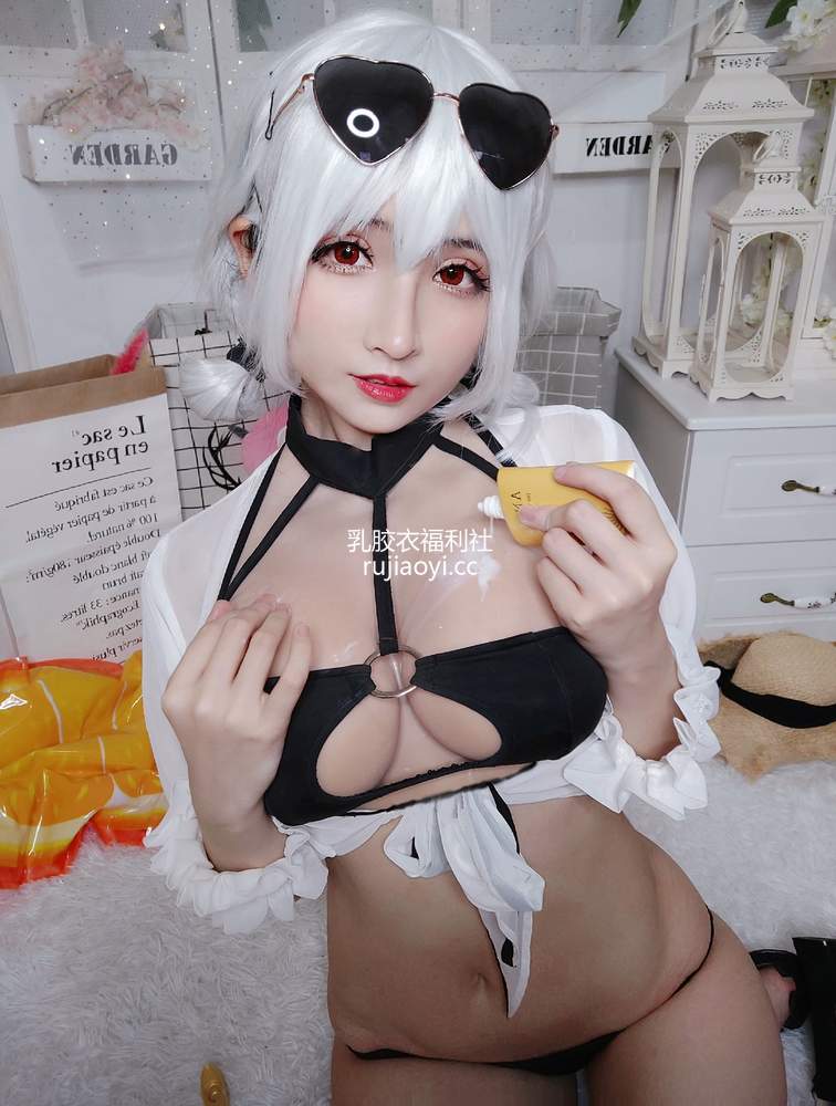 [网红杂图] rioko凉凉子 – 天狼星泳装 [21P39MB]