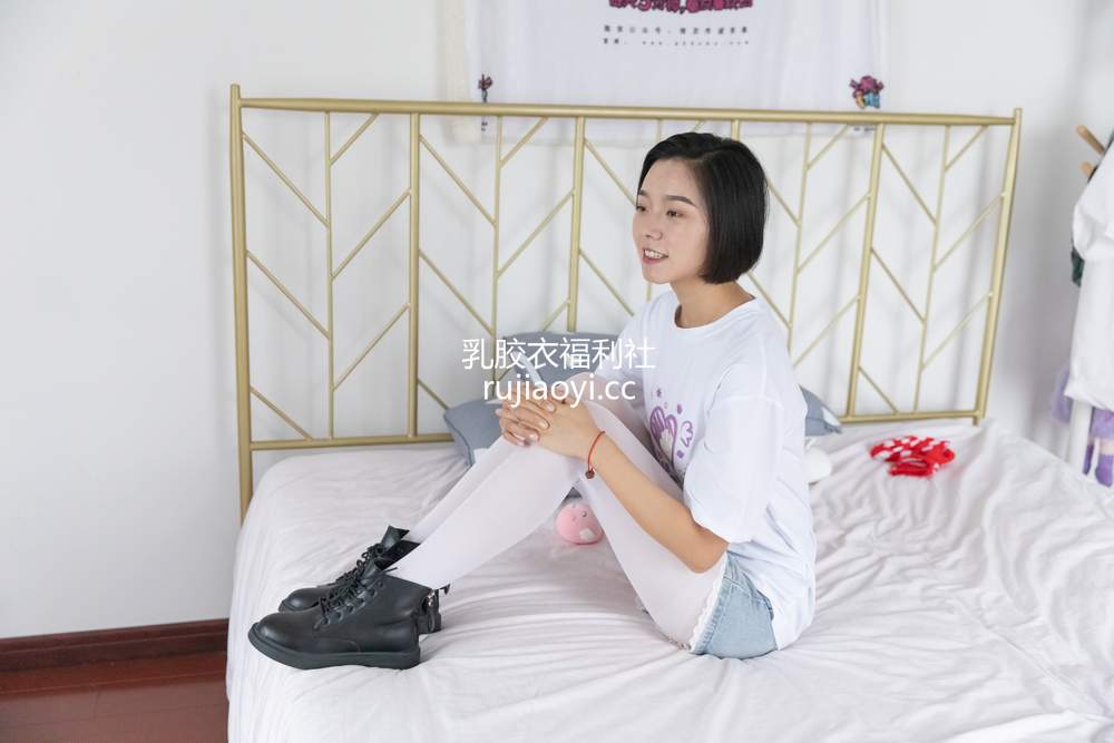 [物恋传媒] No.905 小飞-舞动的心 [148P1V3.57GB]