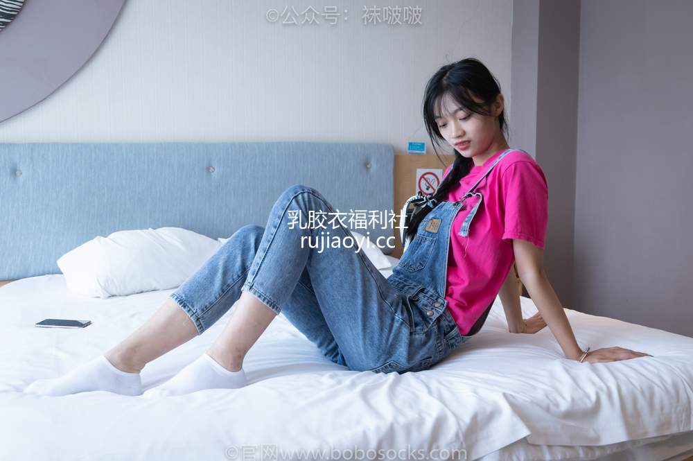 [BoBoSocks袜啵啵] No.024 涵涵-板鞋、白棉袜、裸足 [134P1V3.93GB]
