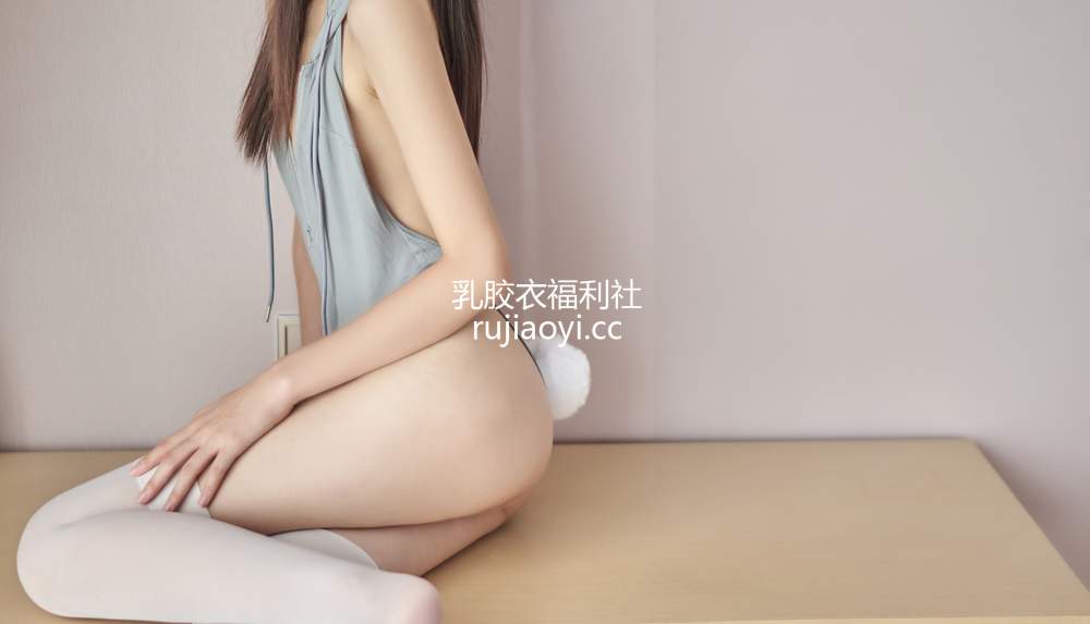 [网红杂图] 西瓜 – 连体泳衣 [32P169MB]