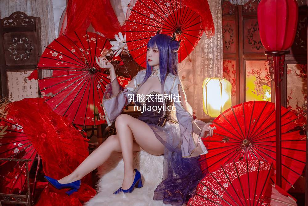 [网红杂图] 二佐Nisa – 碧蓝 伊吹旗袍 [29P197MB]