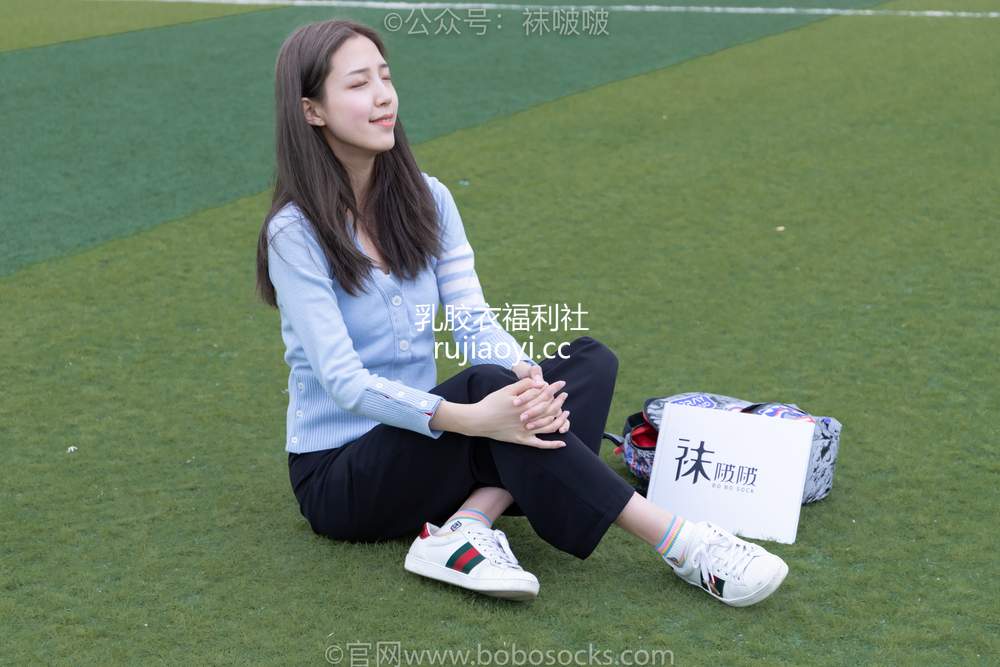 [BoBoSocks袜啵啵] No.021 泡芙-板鞋、白棉袜、裸足 [131P1V3.12GB]