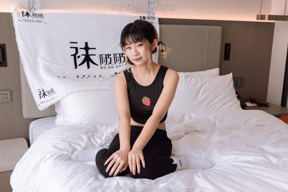 [BoBoSocks袜啵啵] No.059 砂糖-AJ板鞋、白棉袜、裸足 [142P1V6.72GB]