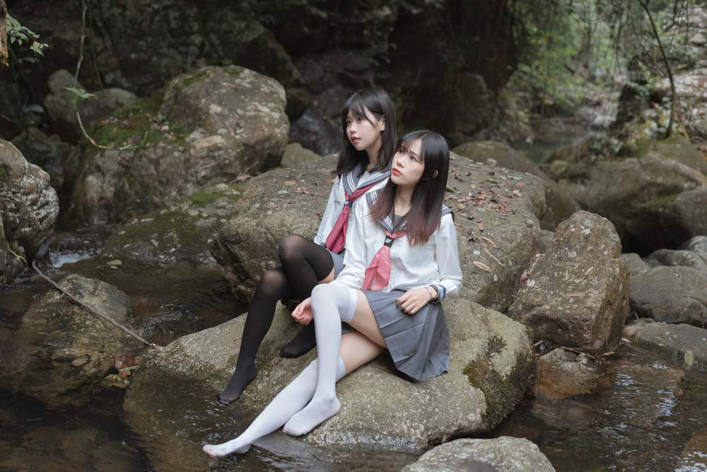 [网红杂图] 萌芽儿o0 – 请叫我若生 小溪JK百合 [93P1.97GB]