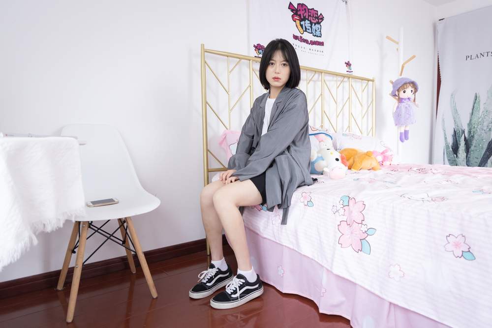 [物恋传媒] No.939 冰冰-美丽的虚无 [154P1V4.46GB]
