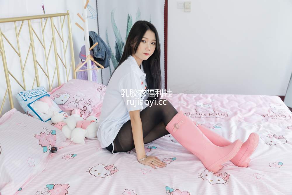 [物恋传媒] No.913 小竹-黑色旋律 [180P1V4.26GB]
