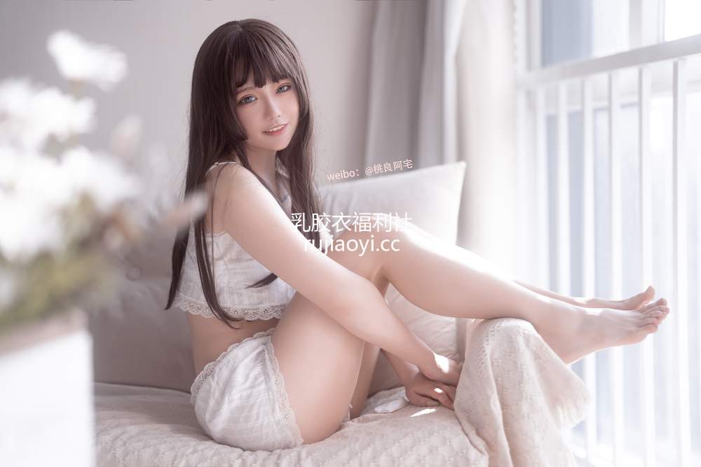 [网红杂图] 桃良阿宅 – 桃良吊带 [30P152MB]